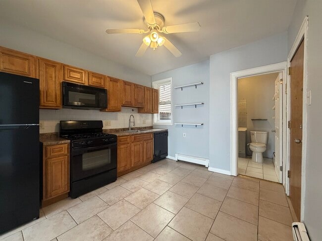 Building Photo - 260 Prospect Ave