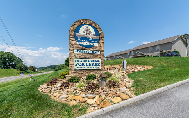 Foto del edificio - Boones Creek Village Townhomes