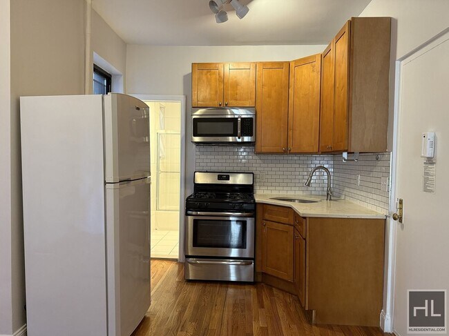 Foto del edificio - SENATOR STREET