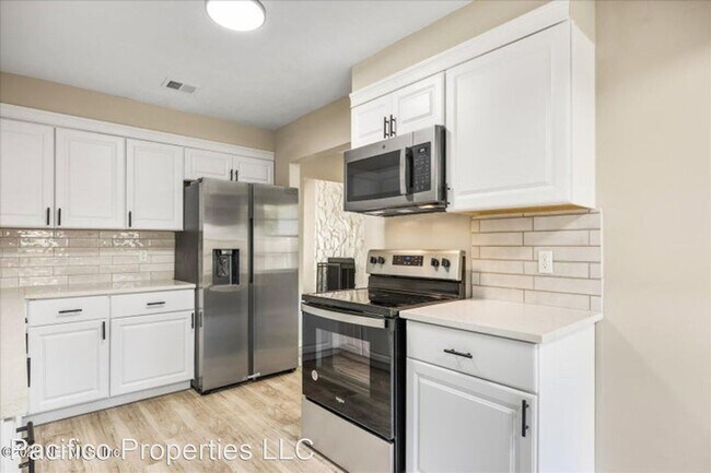 Building Photo - 3 br, 2.5 bath House - 12772 SHAPELL CT