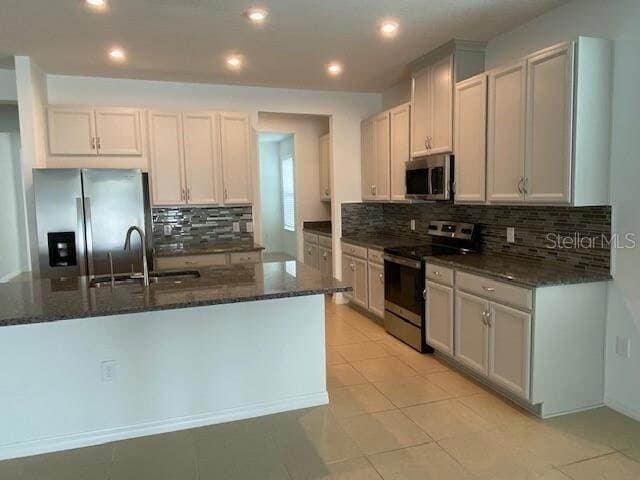 Foto del edificio - 1641 Goblet Cv St