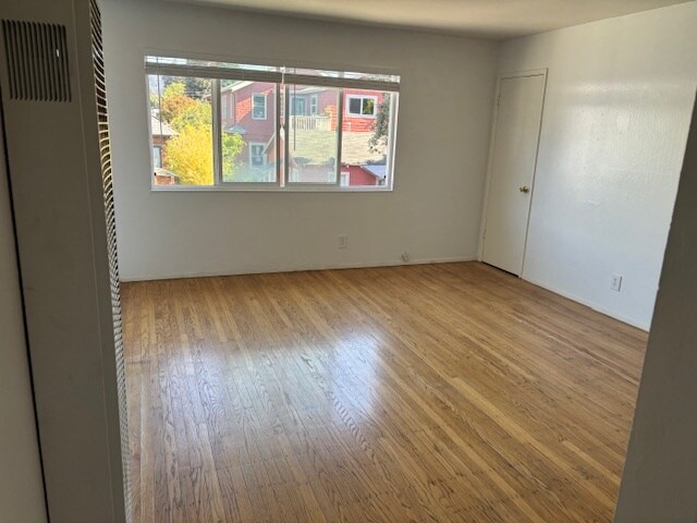 Sala de estar - 1736 Stuart St