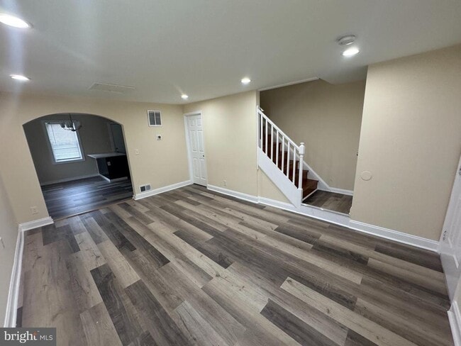 Building Photo - 7445 Edsworth Rd