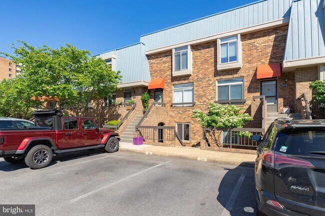Foto del edificio - 1765 S Hayes St