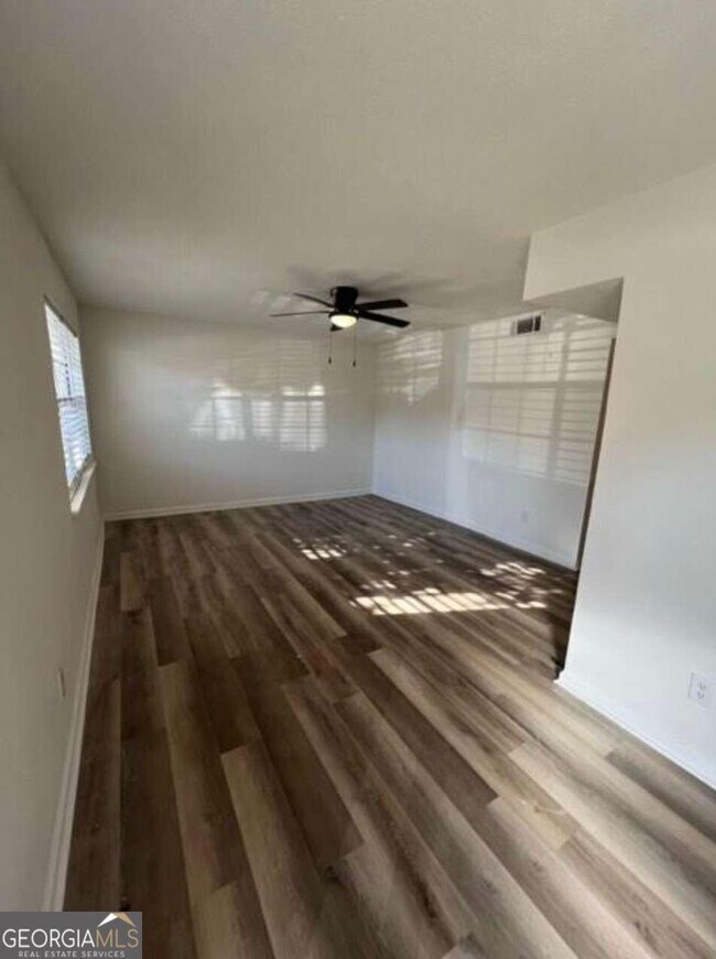 Foto del edificio - 4701 Flat Shoals Rd