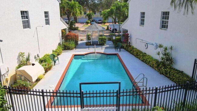 Foto del edificio - 12574 Westhampton Cir