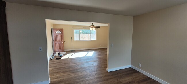 Foto del edificio - 4001 Gibson Rd