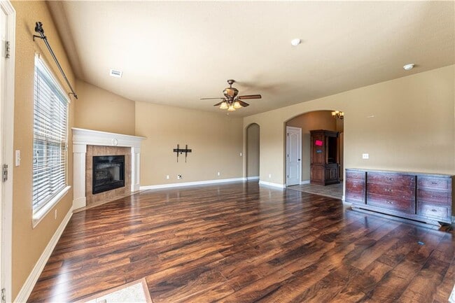 Foto del edificio - 126 S Angus Ln