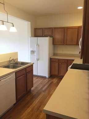 Building Photo - 831 Jacks Mill Dr