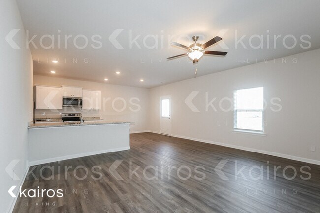 Foto del edificio - 4000 Bridgewood Wy
