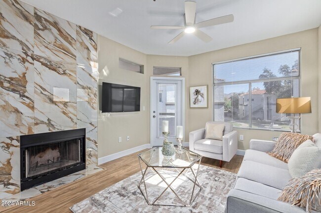 Building Photo - 11375 E Sahuaro Dr
