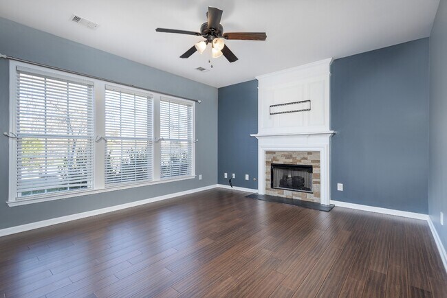 Building Photo - 2601 Potomac Ct