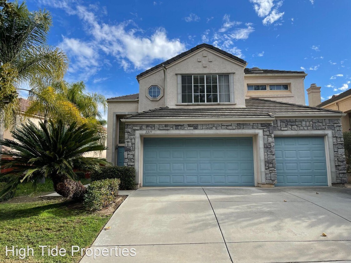 Primary Photo - 4 br, 3 bath House - 2219 View Crest Gln