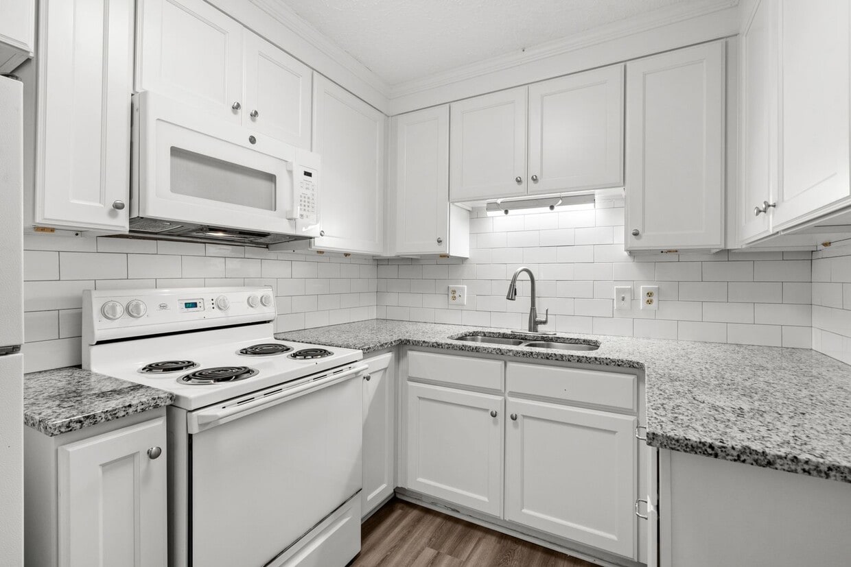 8 Blocks from Garden City Beach! 2 Bed/1.5 Bath Duplex - 8 Blocks from Garden City Beach! 2 Bed/1.5...