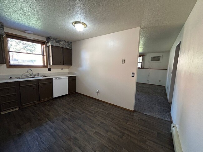 Foto del edificio - 1111 2nd St W