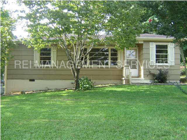 Primary Photo - 217 Lake Drive Cir NE