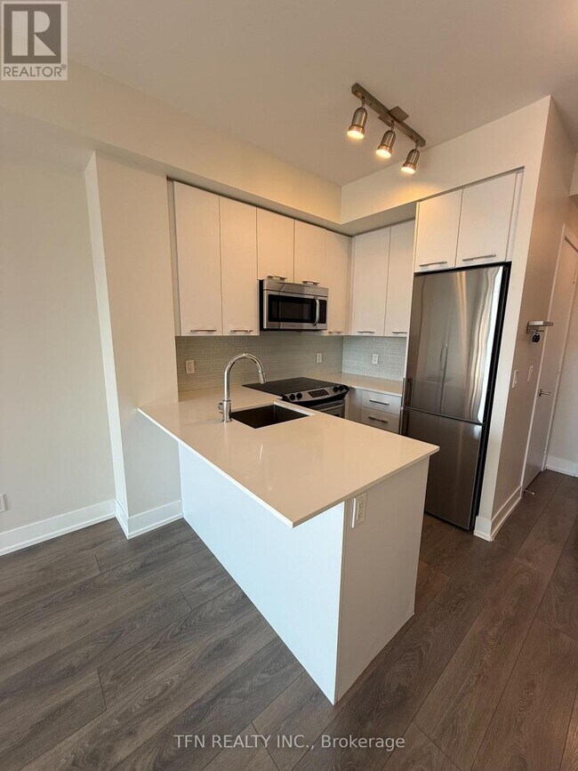 Photo du bâtiment - 9471 Yonge St