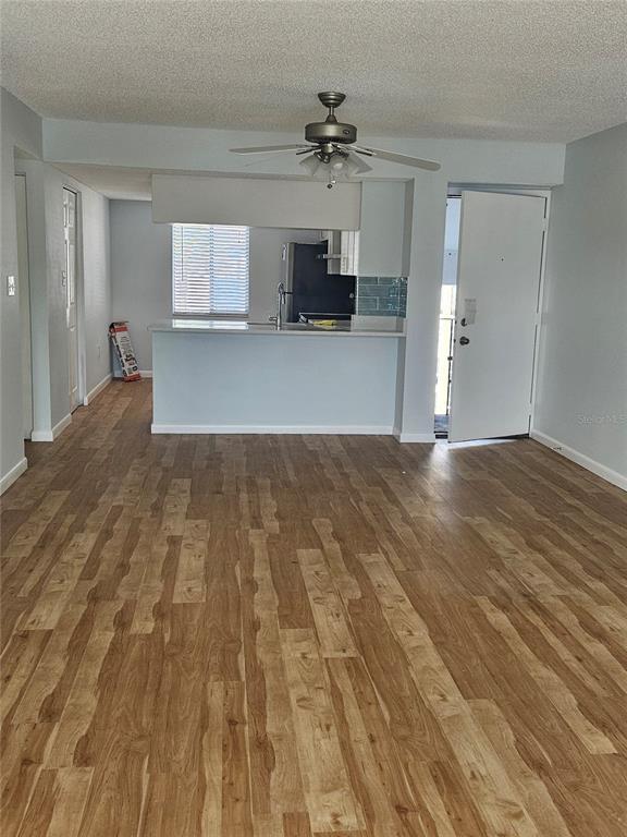 Foto del edificio - 224 Cypress Ln