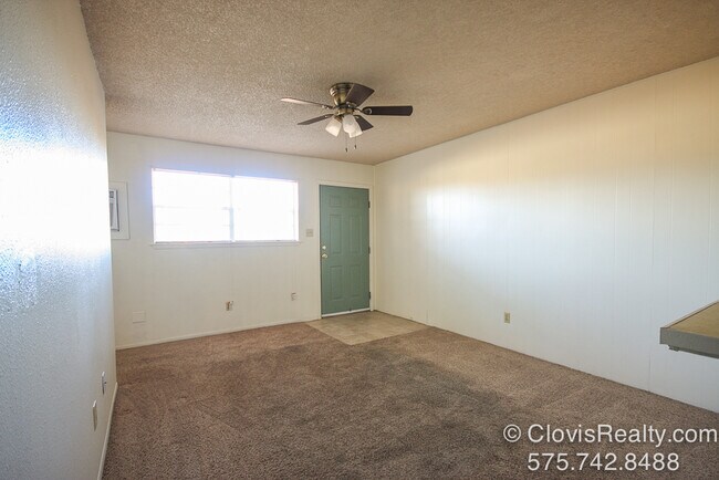 Living Room - 1920 W 21st St