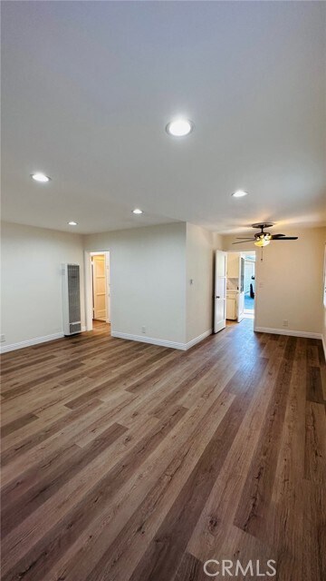 Foto del edificio - 827 W Walnut Ave