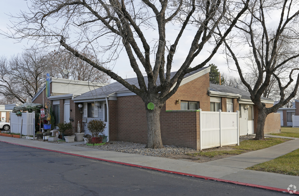 Foto del edificio - Valley Fair Village