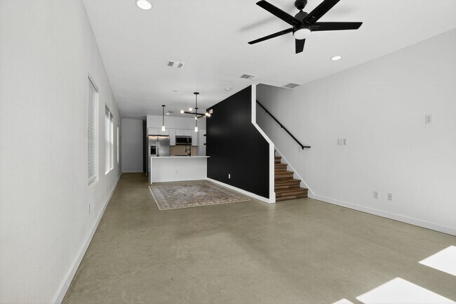 Foto del edificio - Urban Modern Living Near Downtown San Anto...