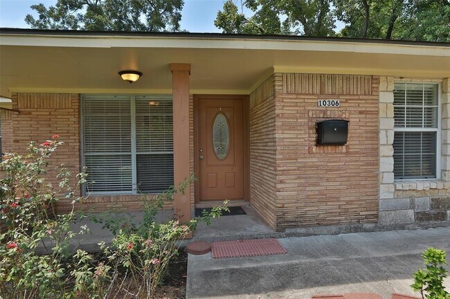 Foto del edificio - 10306 Oboe Dr