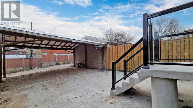 Photo du bâtiment - 783-783 Dufferin St