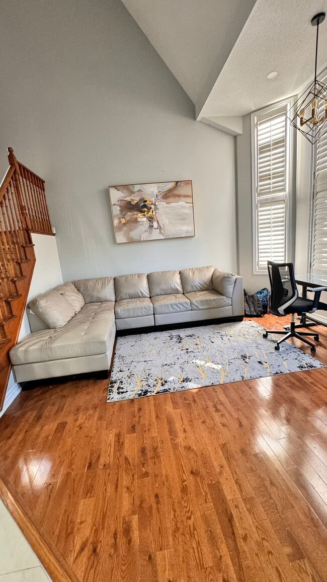 Building Photo - 1450 Samuelson Cir