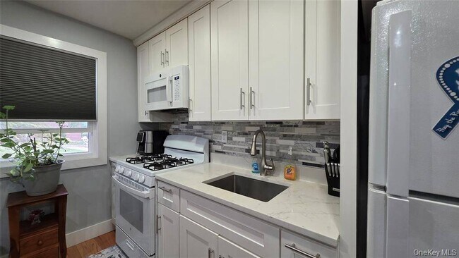 Foto del edificio - 717 Tuckahoe Rd