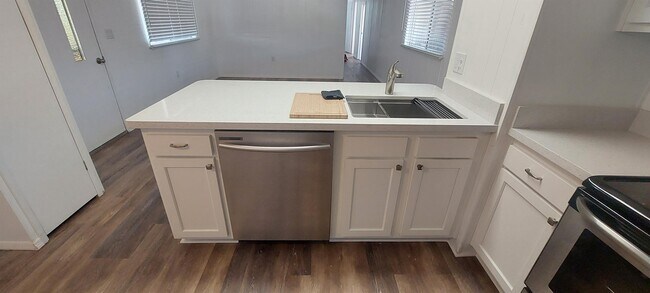 Foto del edificio - 10711 N Kittatinny Ave