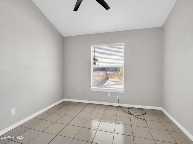 Foto del edificio - 1593 Hartsdale Dr