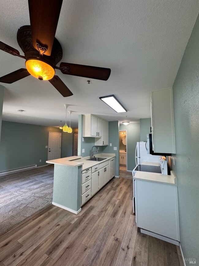 Building Photo - 511 Lighthouse Dr