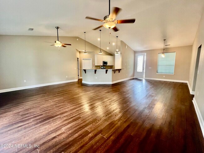 Foto del edificio - 133 Homer St