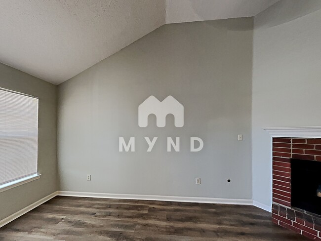Building Photo - 5551 W Avalon Dr