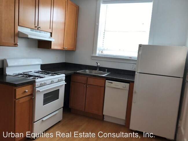 Foto del edificio - 1501 W Granville Ave