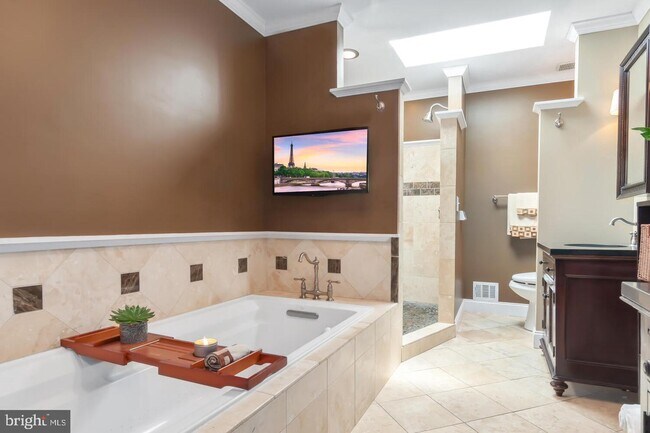 Building Photo - 910 Berwick Dr