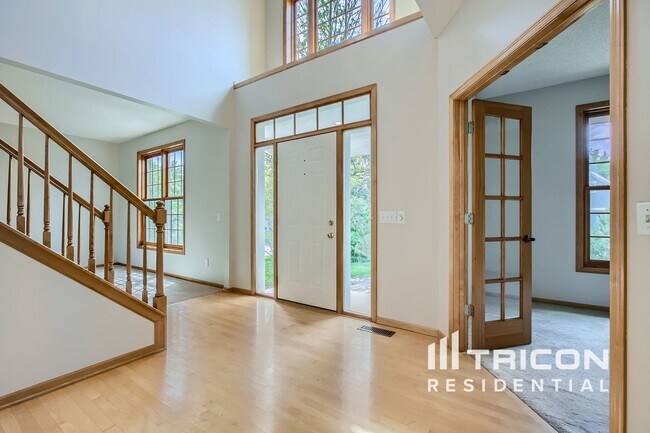 Foto del edificio - 3470 Olive Ln N
