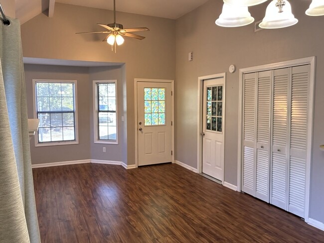 Foto del edificio - 2 Bedroom 2 Bathroom House in Calabash