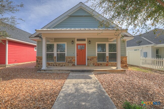 Building Photo - 1378 Hanz Dr