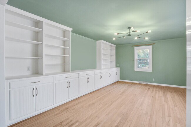 Foto del edificio - 1248 Winchester Dr