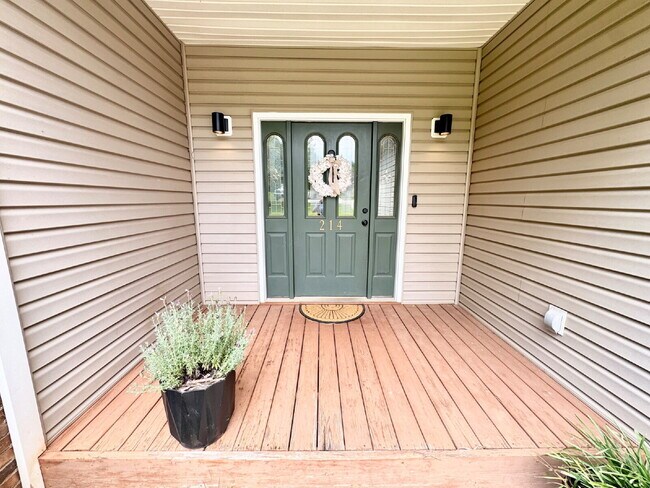 Building Photo - Beautiful 3 bedroom home in Providence Ridge, Seneca