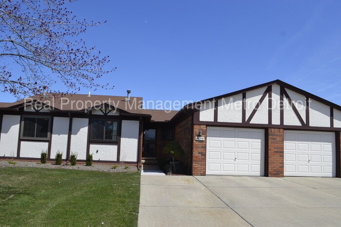 Primary Photo - 26374 Albert J Dr
