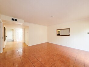 Building Photo - 2243 W Alabama St