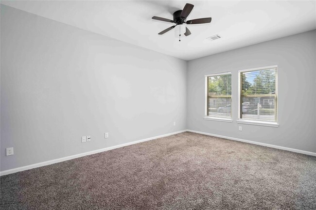 Building Photo - 5105 Southwind St