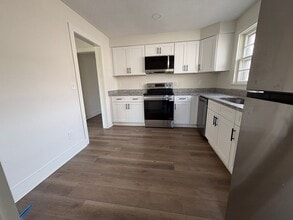 Building Photo - 202 Beirne Ave NE