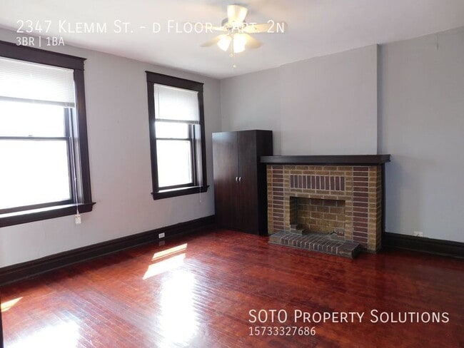 Building Photo - 3BD/1BA 2nd Floor Duplex in the Shaw Neigh...