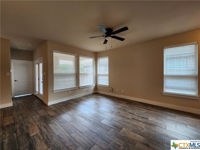 Building Photo - 715 Gristmill Dr