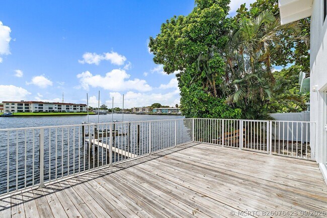 Building Photo - 624 Southwind Cir