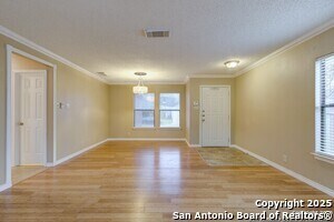 Building Photo - 10126 Silver Park